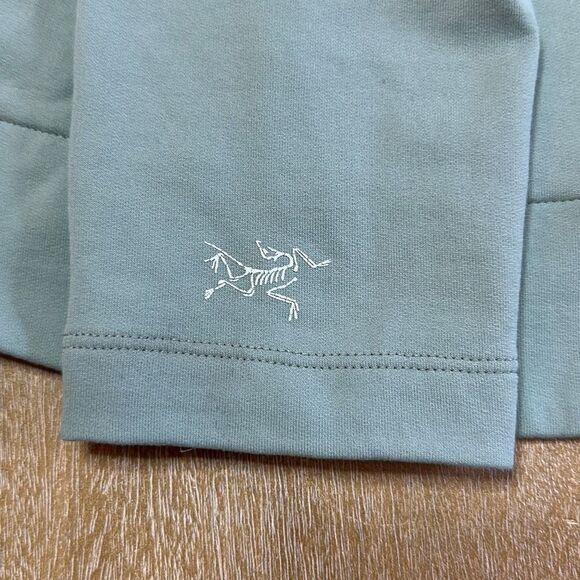 Arc'teryx Light Blue Women's Cardigan - Picture 6 of 6